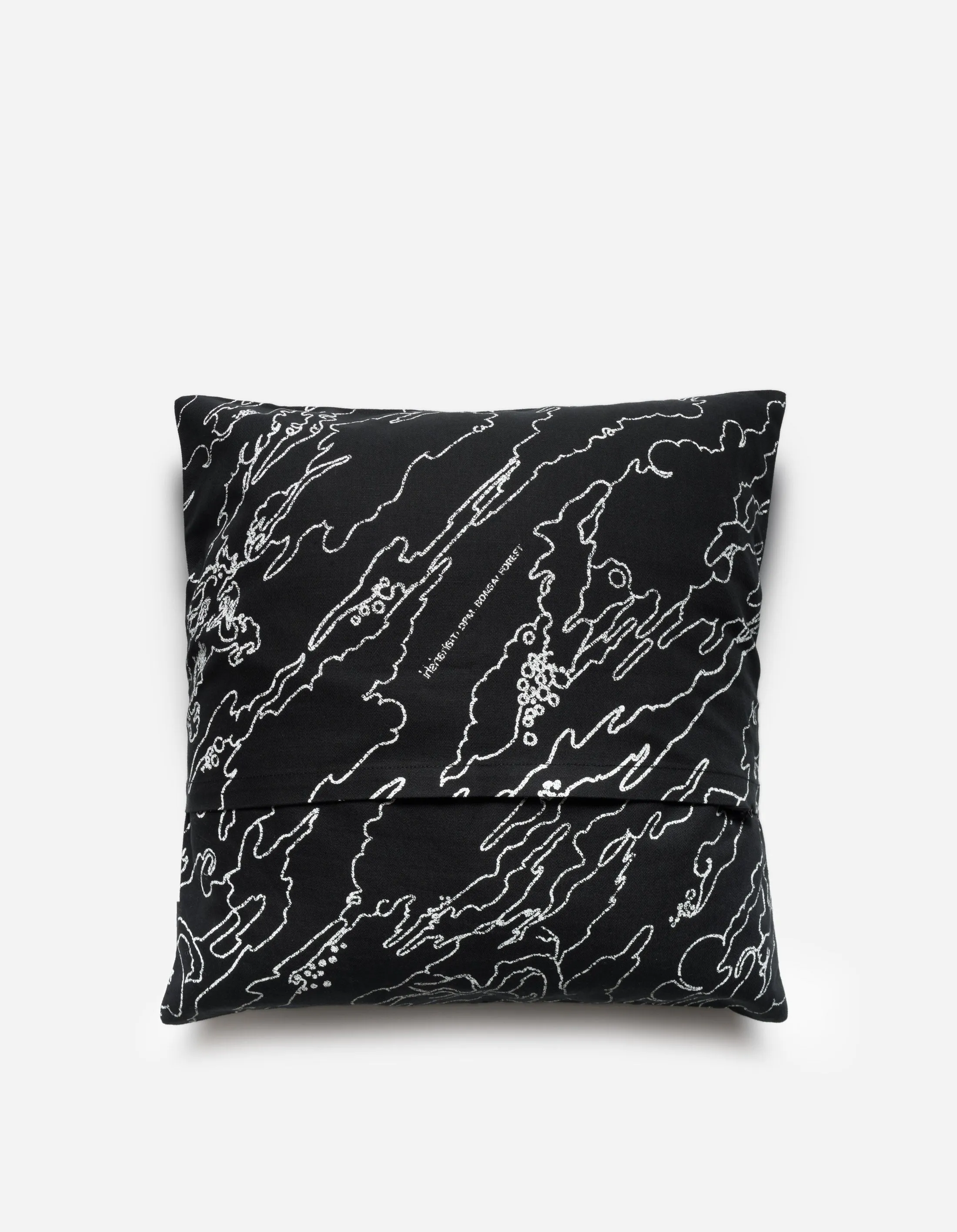 5138 Maha Basquiat Camo Cushion Black