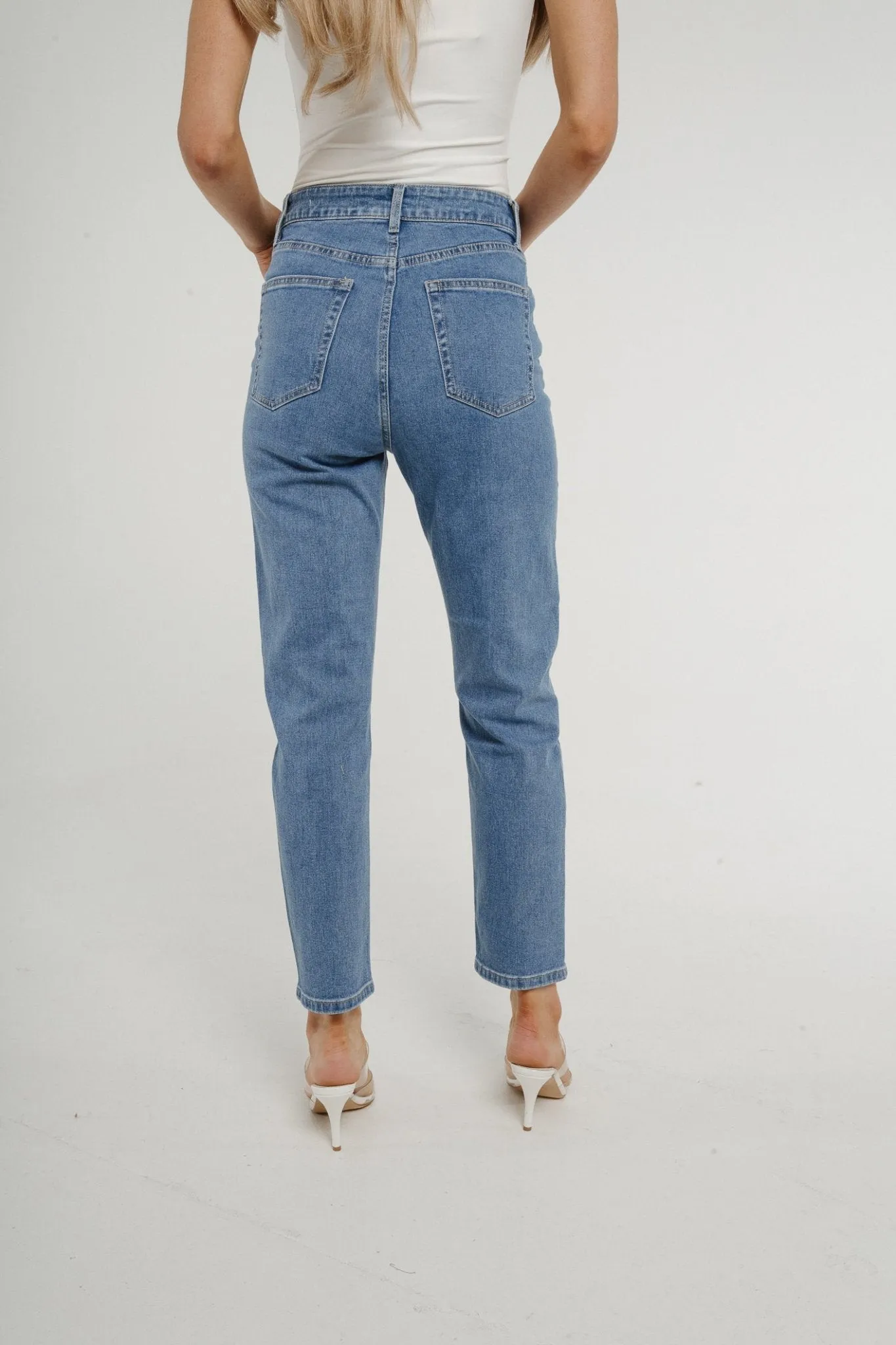 Cindy High Waist Mom Jean In Mid Wash