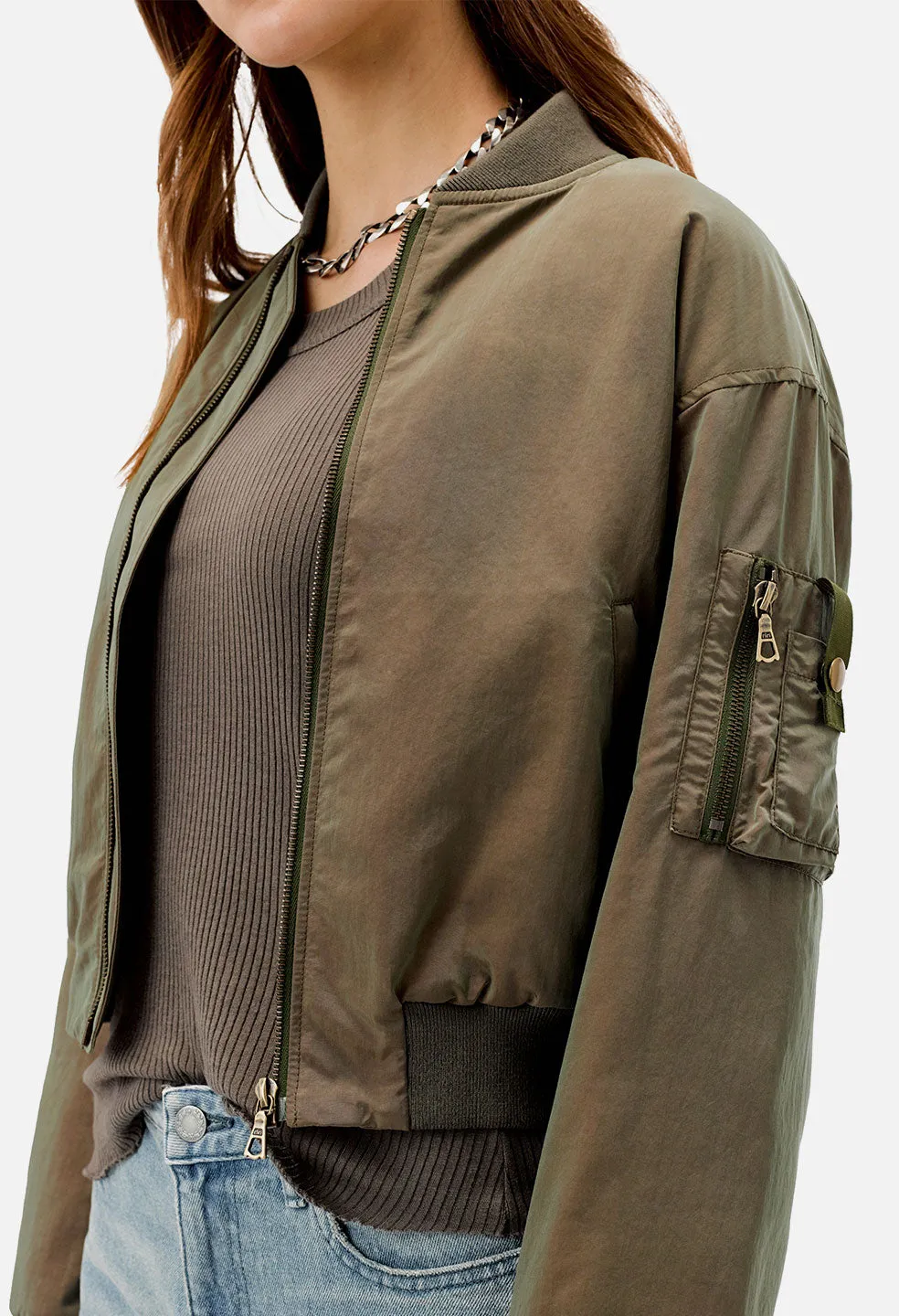 Iridescent Hunter Cropped Bomber / Olive