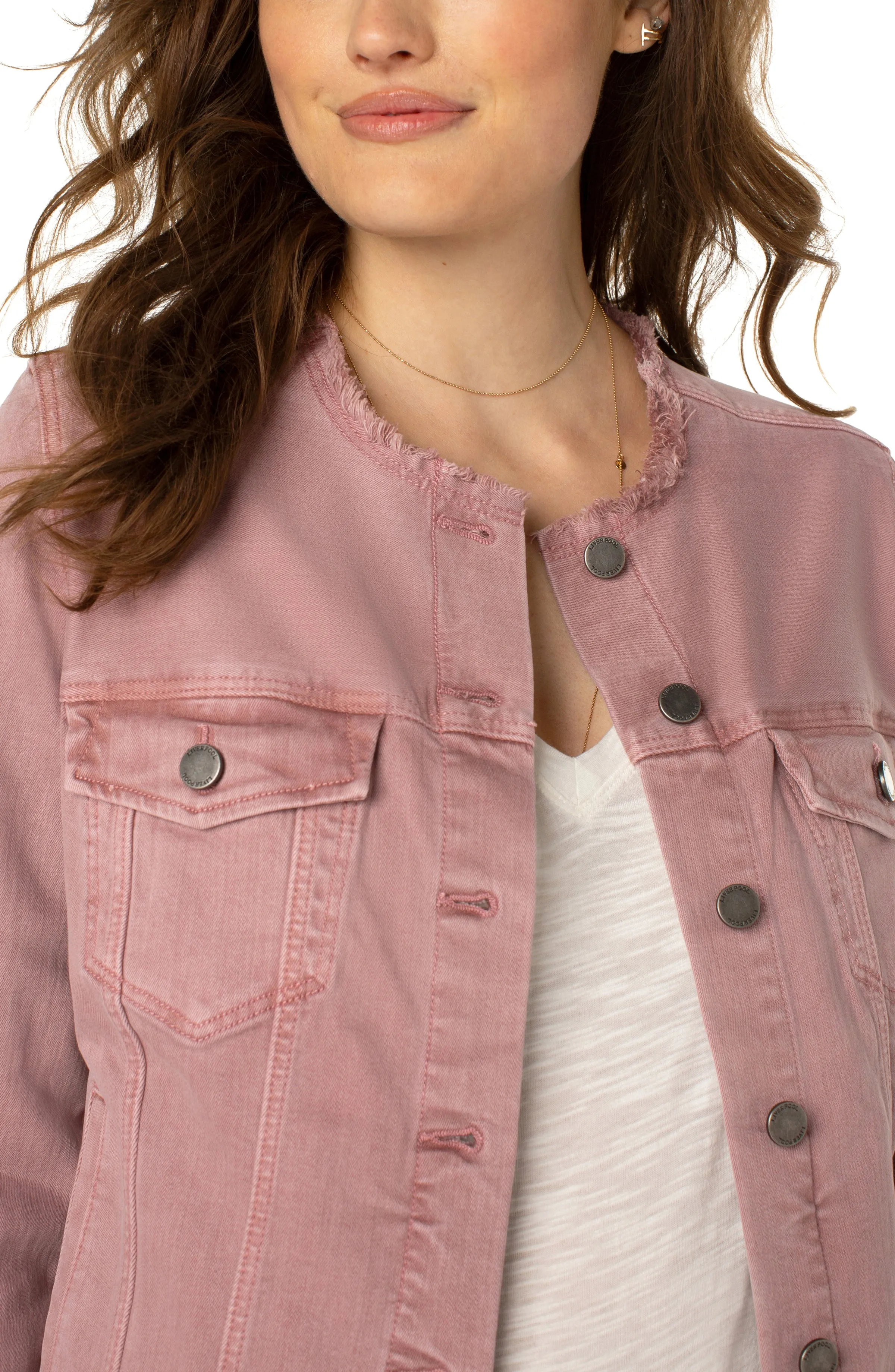 PETITE CLASSIC JEAN JACKET WITH FRAY HEM