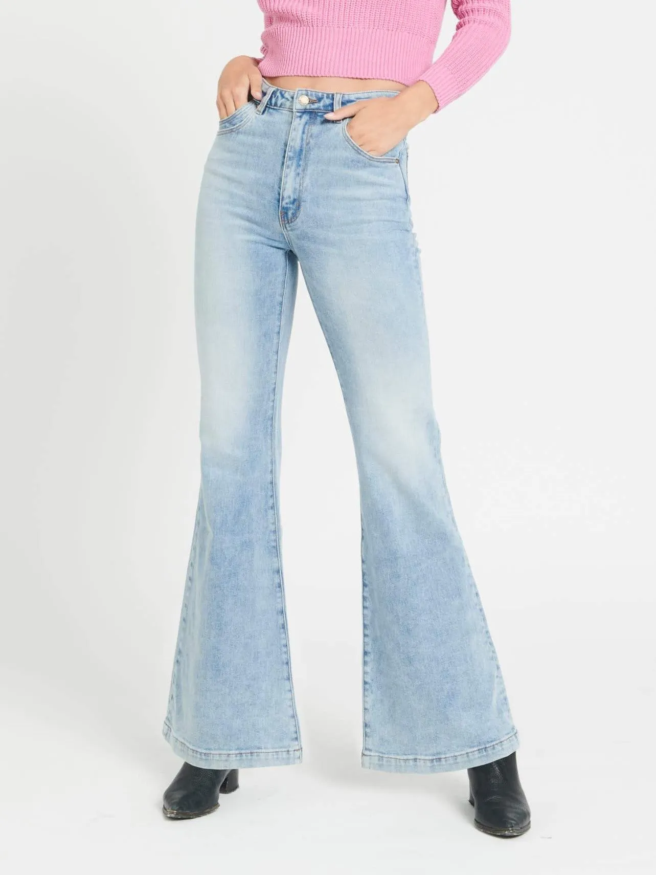 ROLLA'S Eastcoast Flare Jean