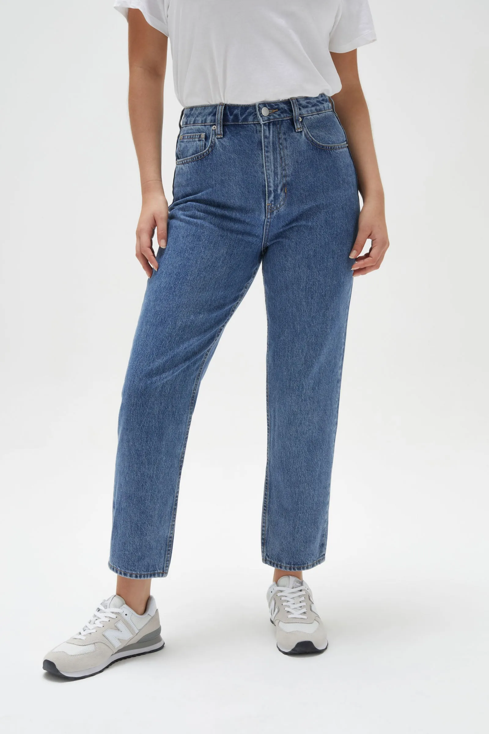 Signature Slim Jean