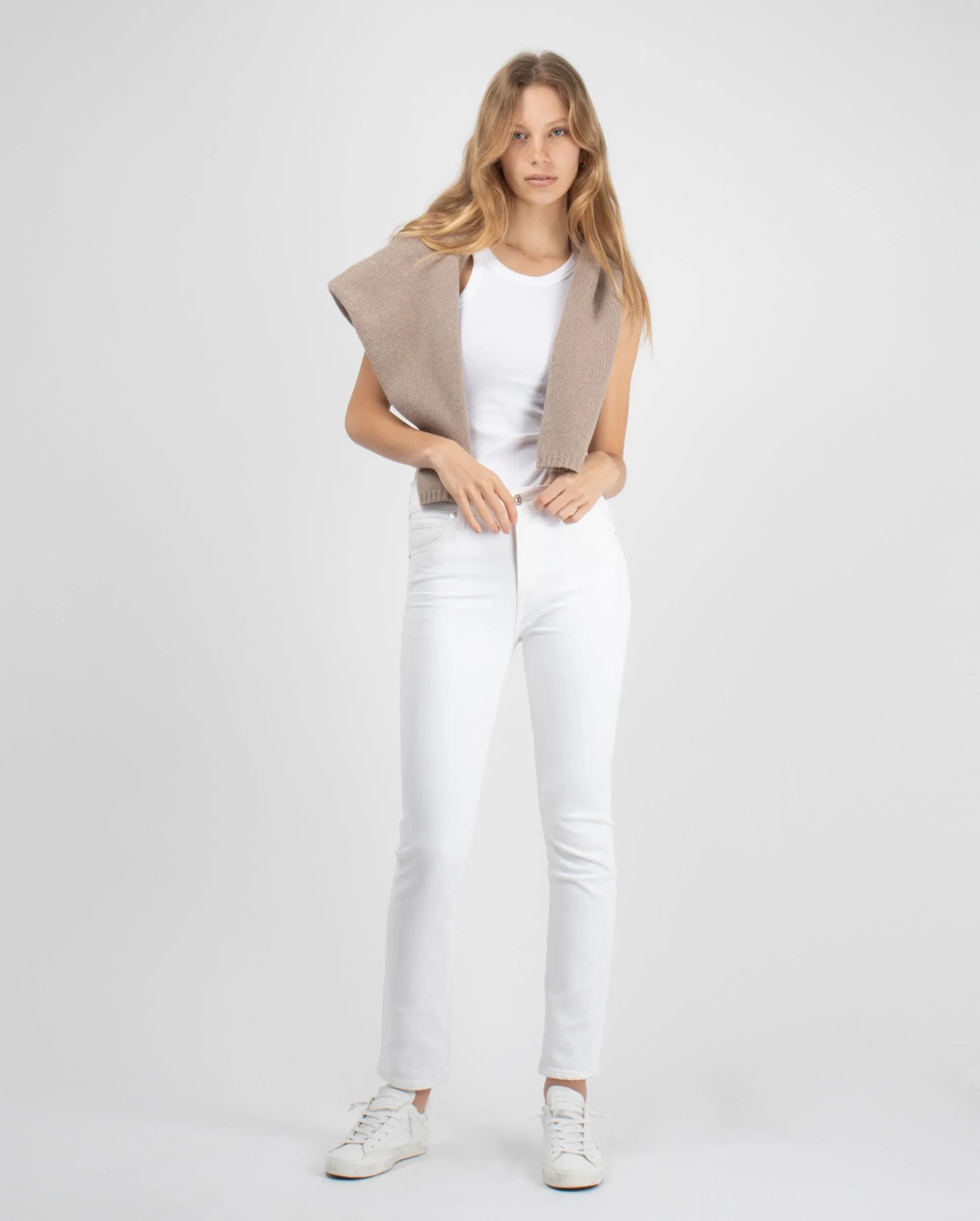 SKYLA MID RISE SLIM STRAIGHT / SWAN