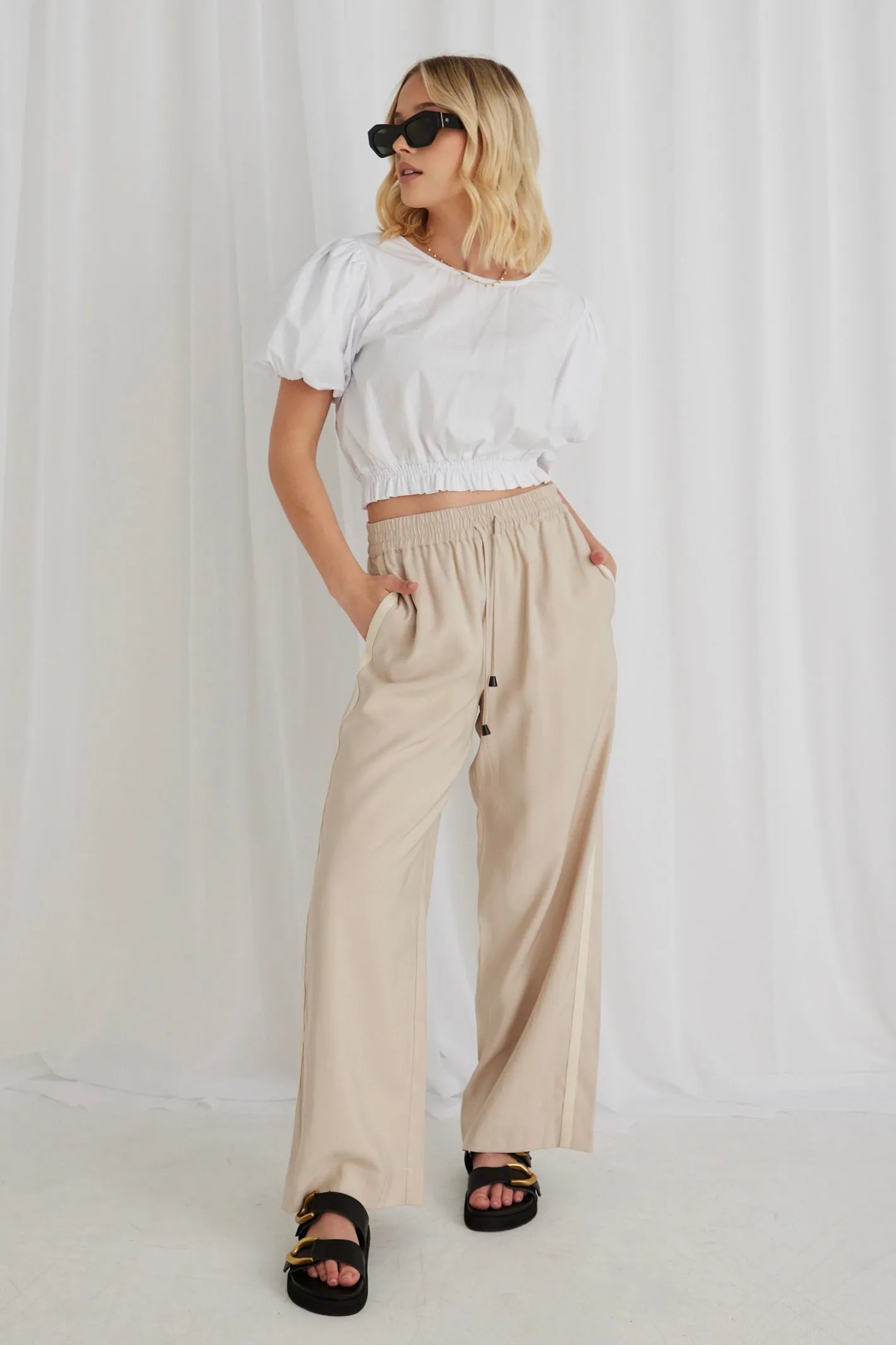 Sofia White Poplin SS Shirred Hem Top