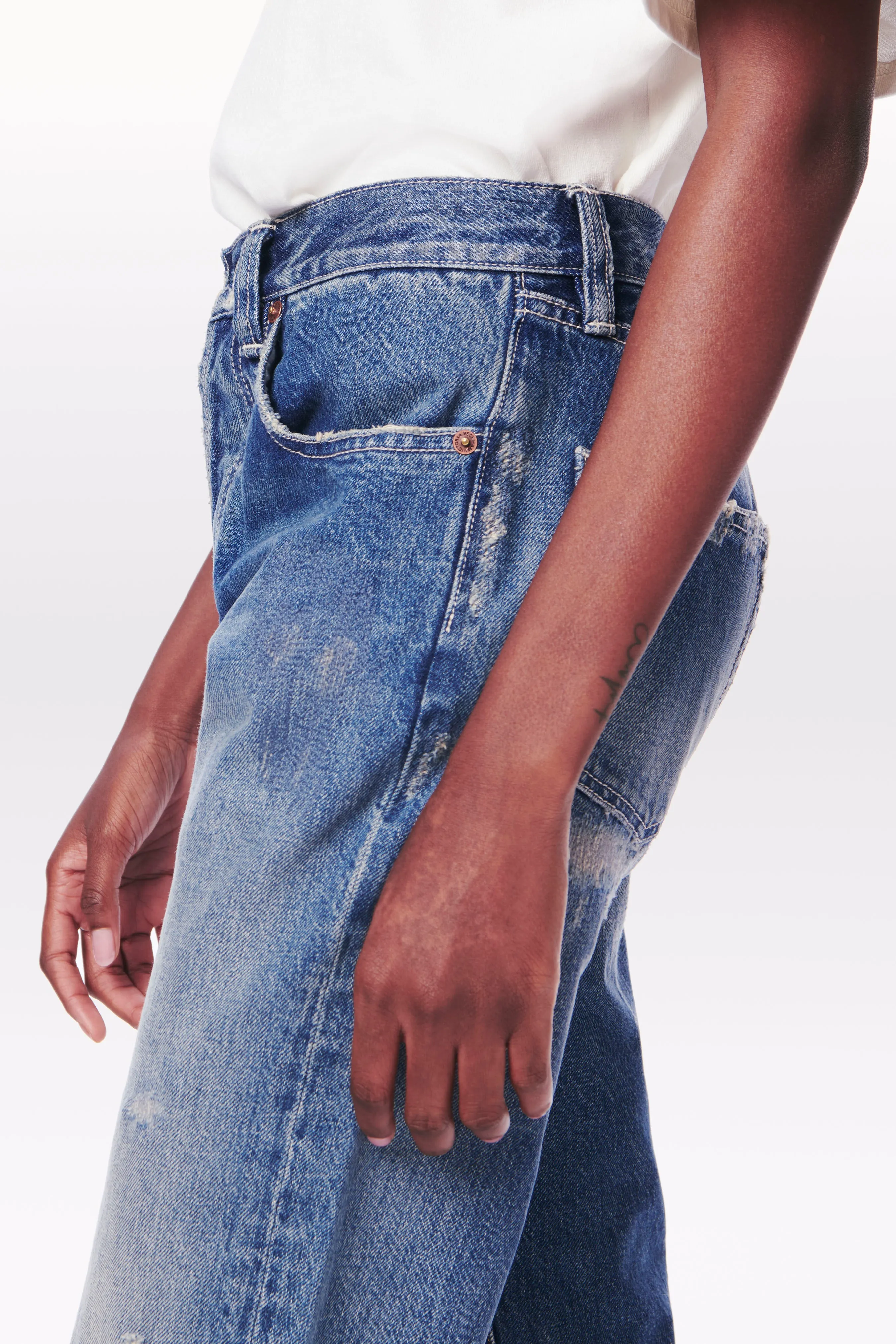 Victoria Mid-Rise Jean in Vintage Wash